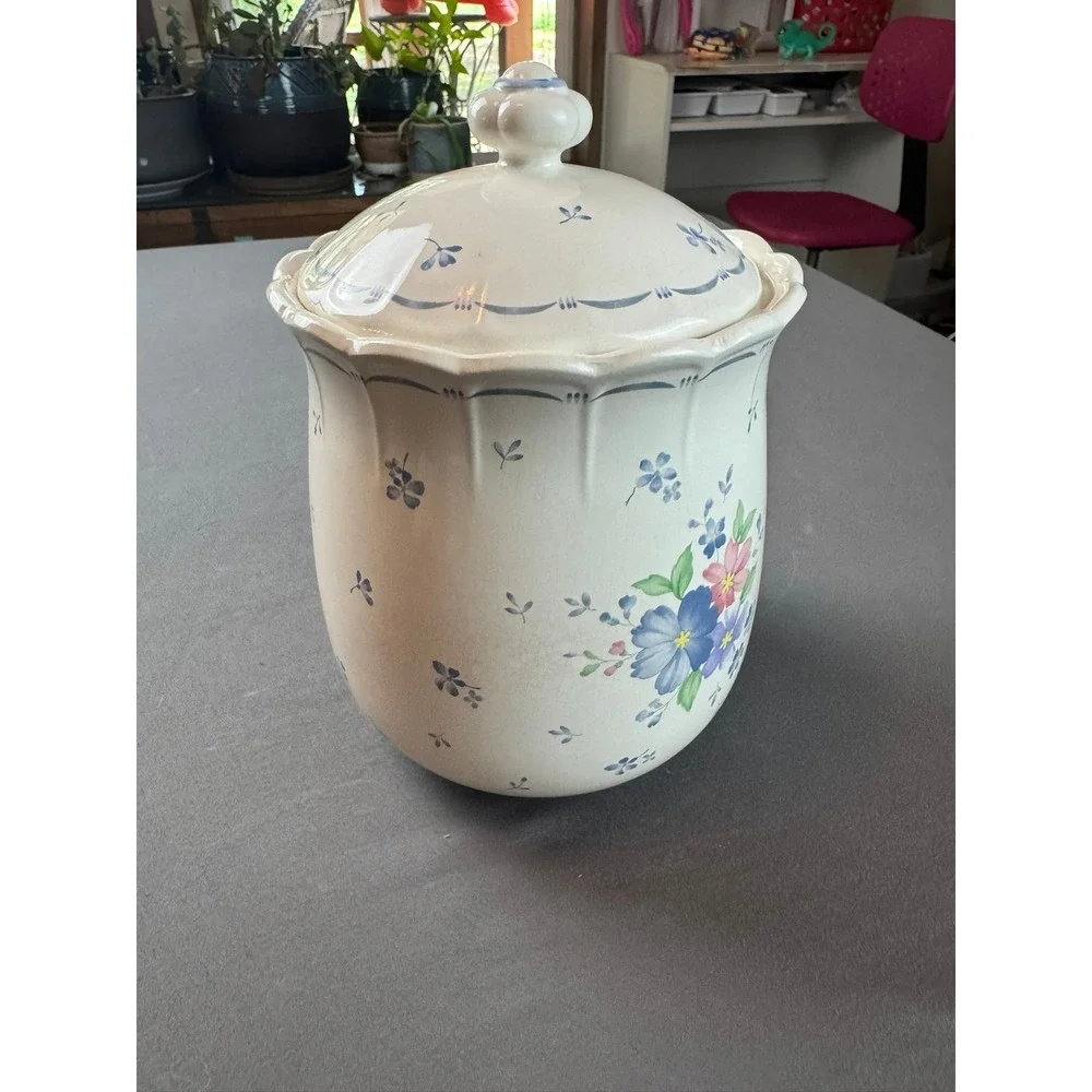 Vintage Japan Blue Floral Cookie Jar Lid Pottery Ceramic - 8.5